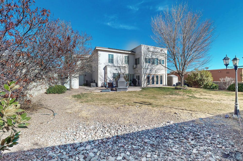 Las Cruces House | Perfect 3-bedroom house with AC in charming Las Cruces