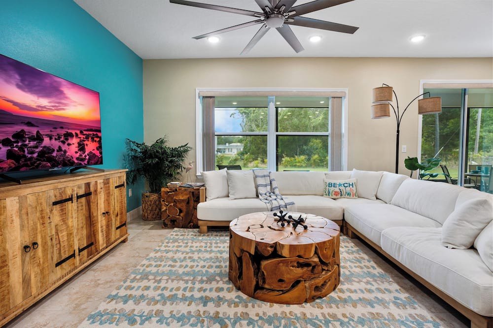 Roseland House | Spacious Sebastian Getaway- Perfect for Families, Fishing & Beaches