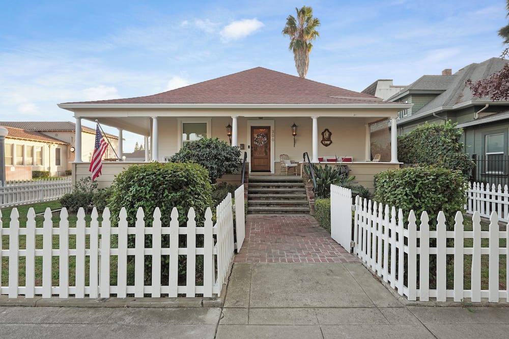 Lodi House | Charming Three bedroom Luxury Oasis