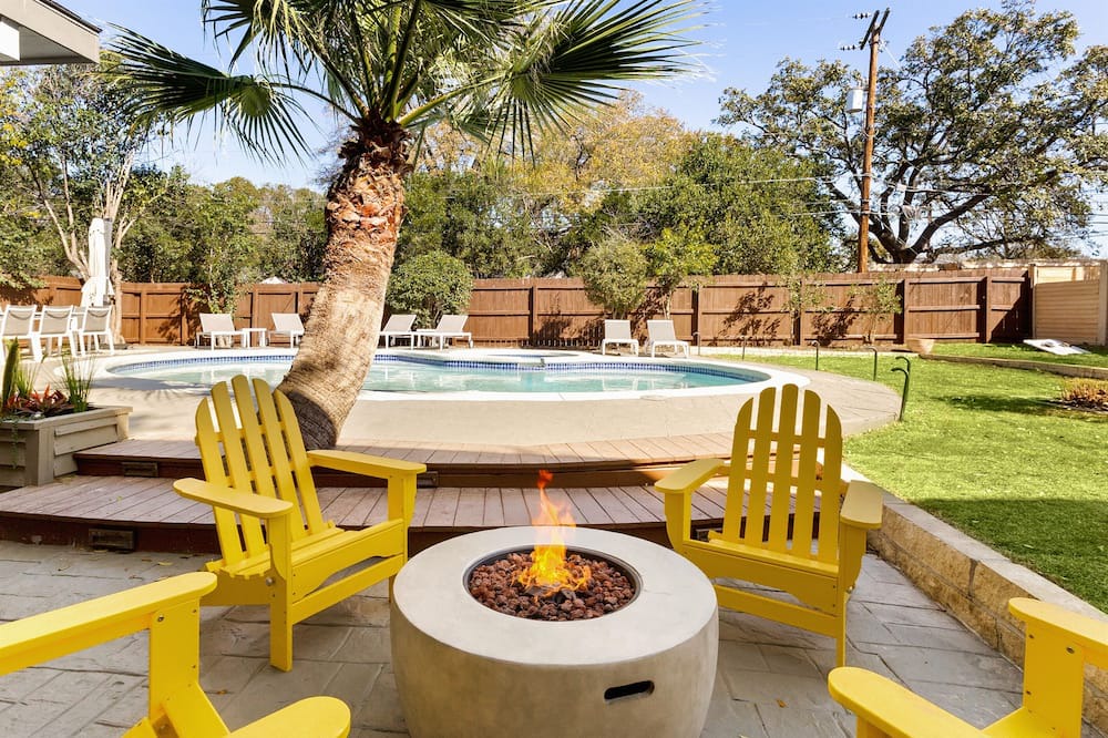 North San Antonio - SAT House | NEW! Fully Loaded w/Heated Pool, Hot Tub & Games!