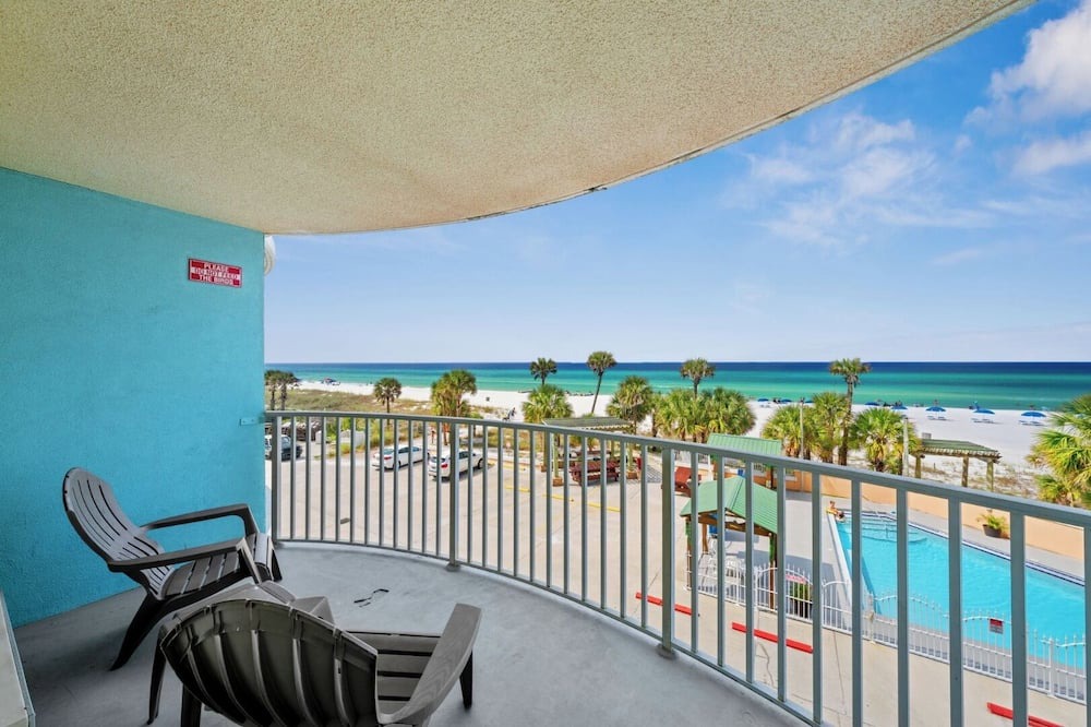 Panama City Beach Hotel | Ocean/Gulf View Coastal Two Bedroom Suite at Holiday Terrace Beachfront Hotel