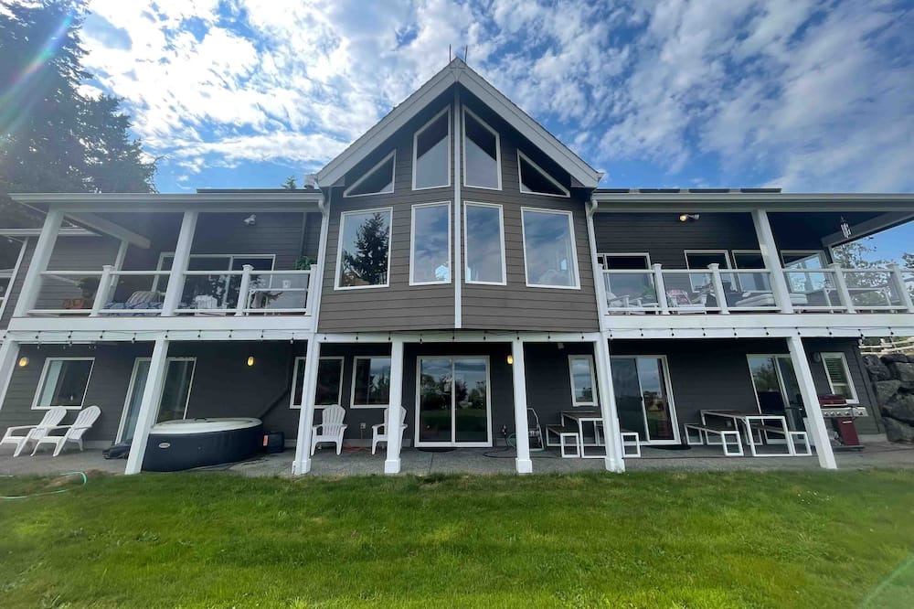 Hansville House | Luxurious water view home surrounded by wildlife and a private hot tub