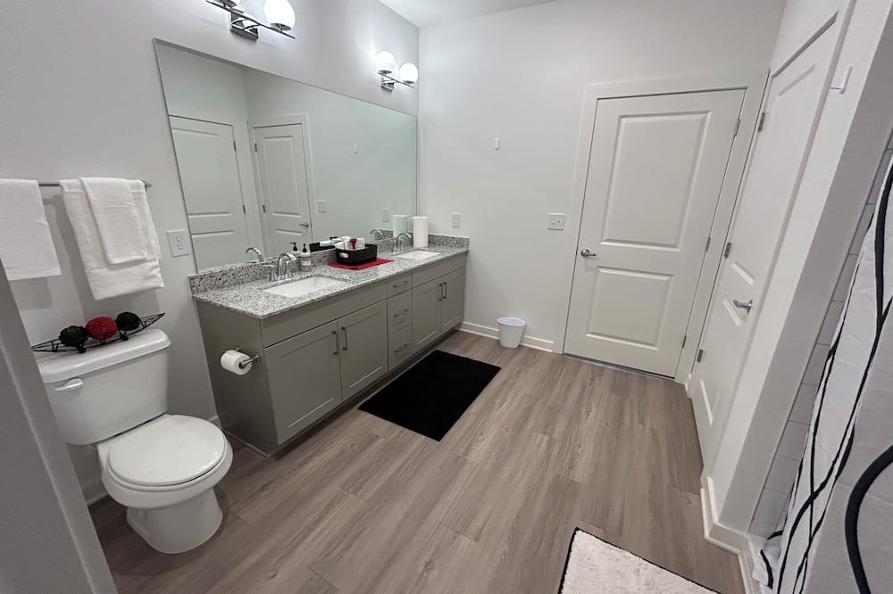 Kennesaw Apartment | Charming 2-bedroom apartment with fitness room and AC in lovely Kennesaw