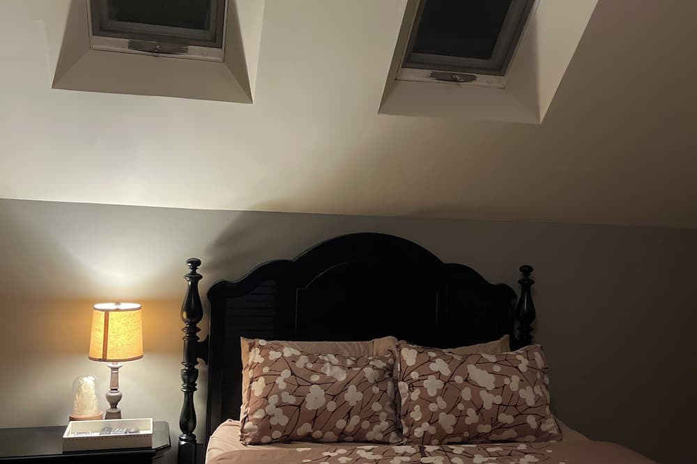 Middle Grove House | Light filled loft space with private en-suite 7 miles from Downtown Saratoga