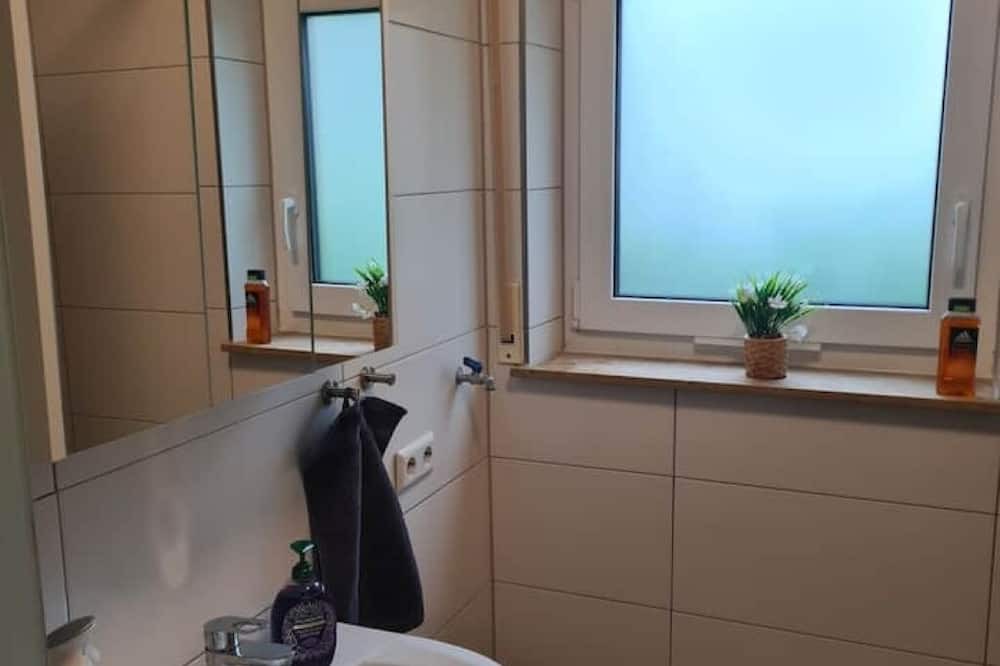 Hofherrnweiler Apartment | WellandHome - Business apartment - 4 single beds
