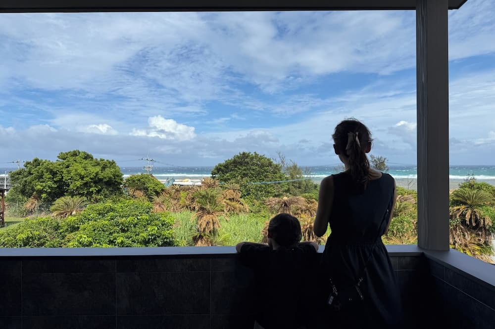 Amami House | Two seas Enjoying life with wild birds at Yamamot/Amami Kagoshima