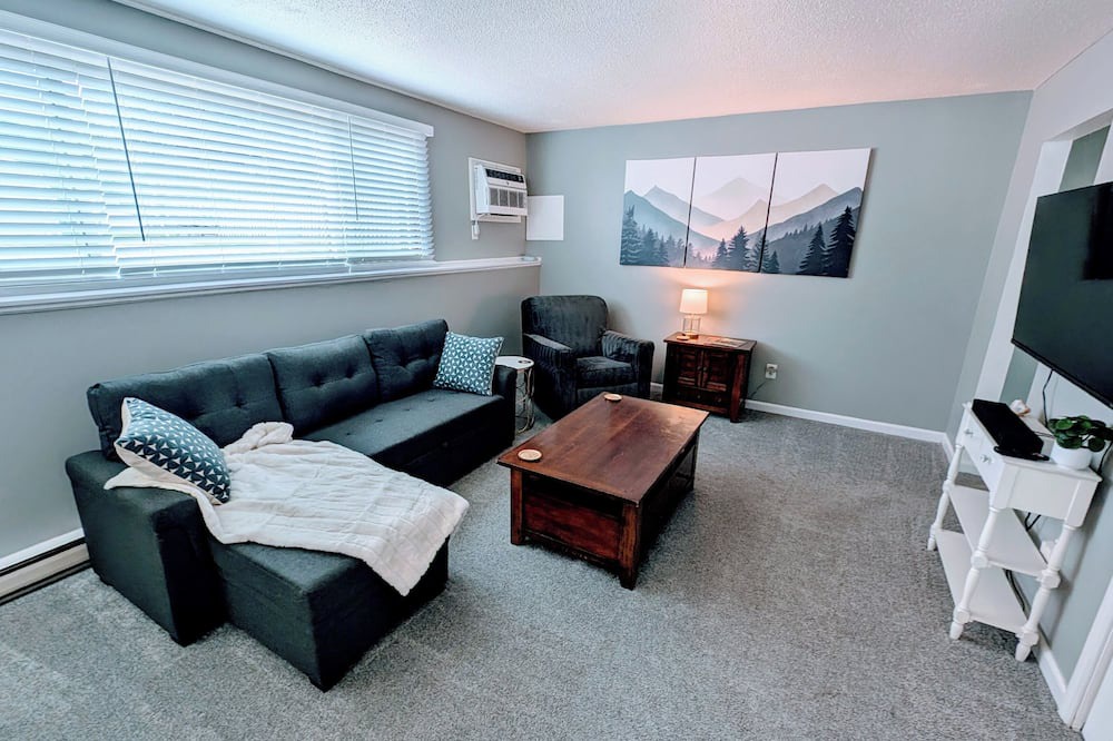 West Fargo Apartment | Cardinal West Extended Stay