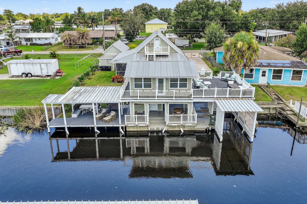 Taylor Creek House | The Ultimate Lake Okeechobee Fishing Retreat