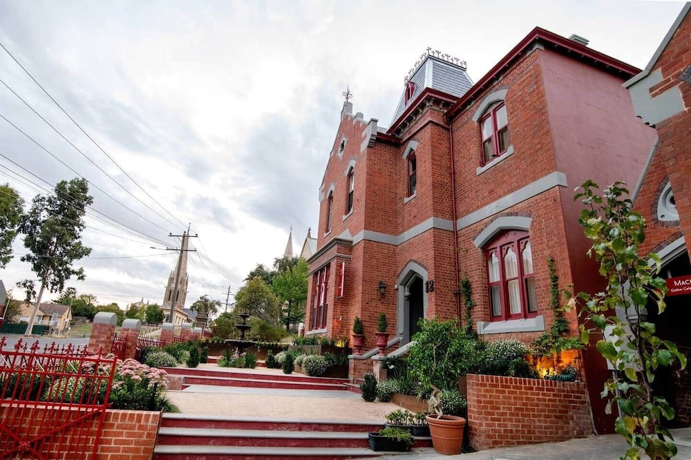 Bendigo House | The Residence of MacKenzie Quarters