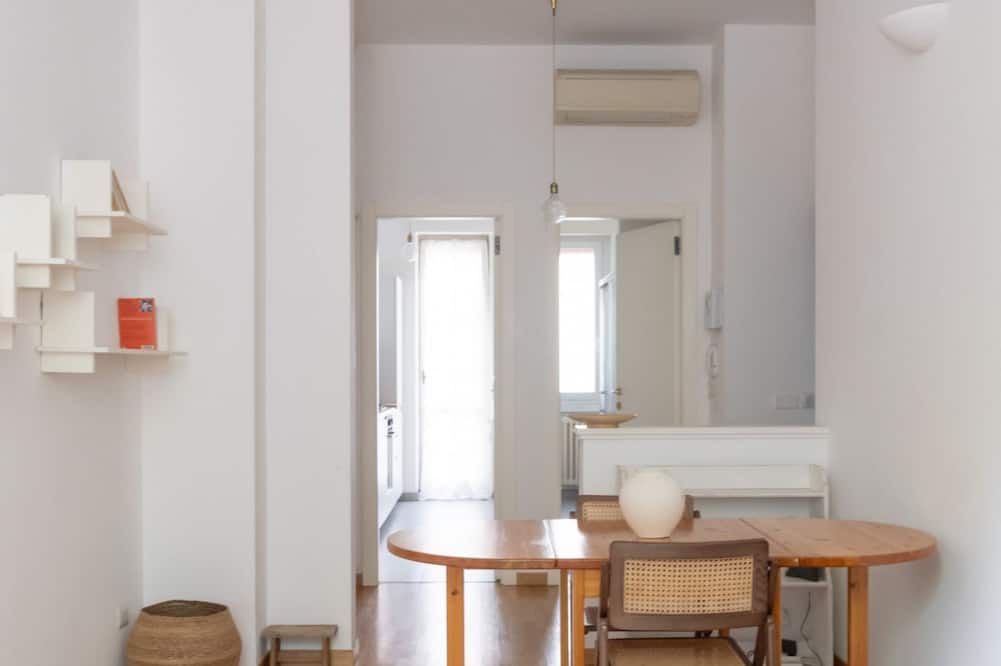 Fiera Apartment | Spacious Studio in Residential Area – MirablePM