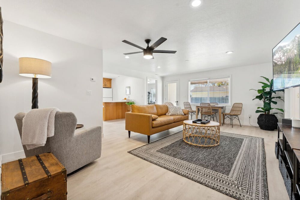 Logan Apartment | Casa Cliffside Zone 2