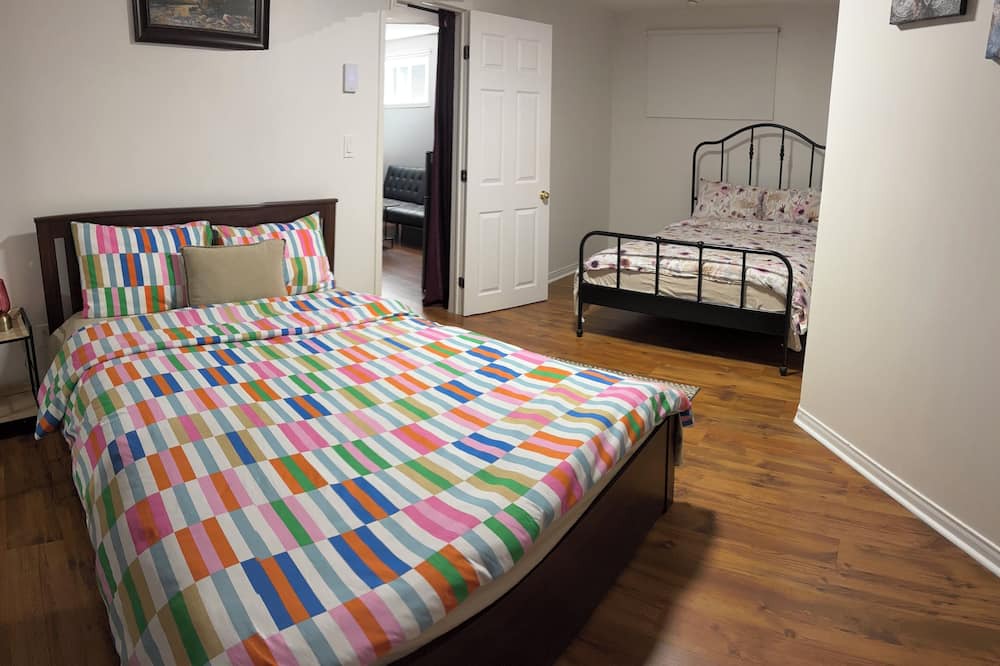 Pincourt Apartment | Private apartment(bedroom, living, kitchen, bath)