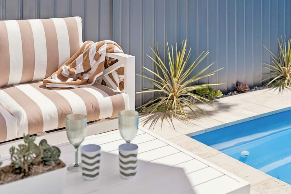 Sawtell Cottage | Endless Summer Sawtell – Pool, Sleeps 6, Fun!