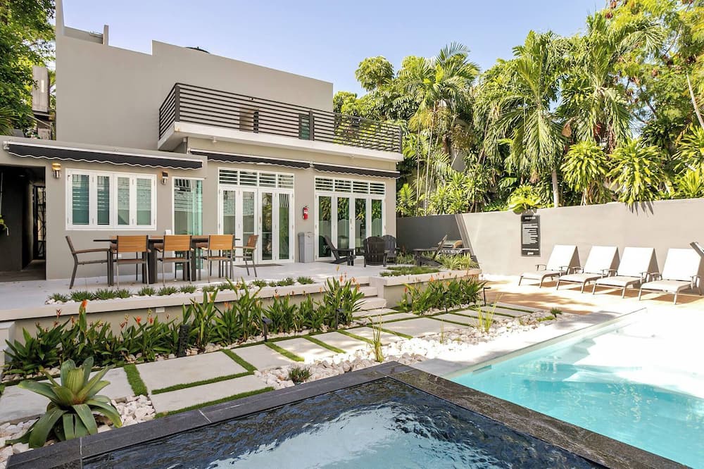 Santurce Ski Chalet | Puerto Rico vacation dream house