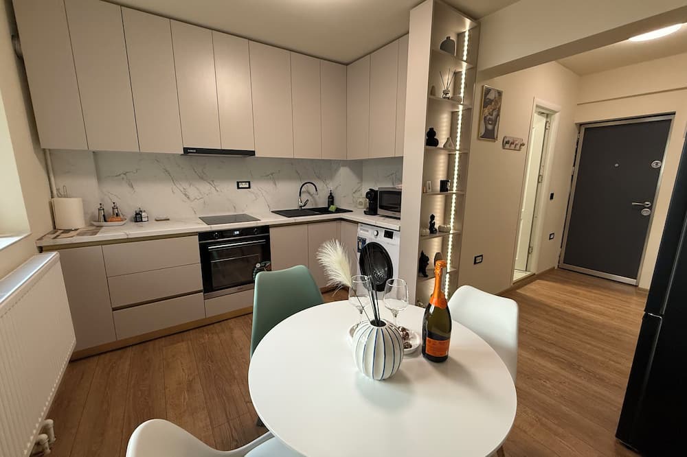 Craiova Apartment | Modern and cozy studio in Craiova, designed for bussines travel or city beak