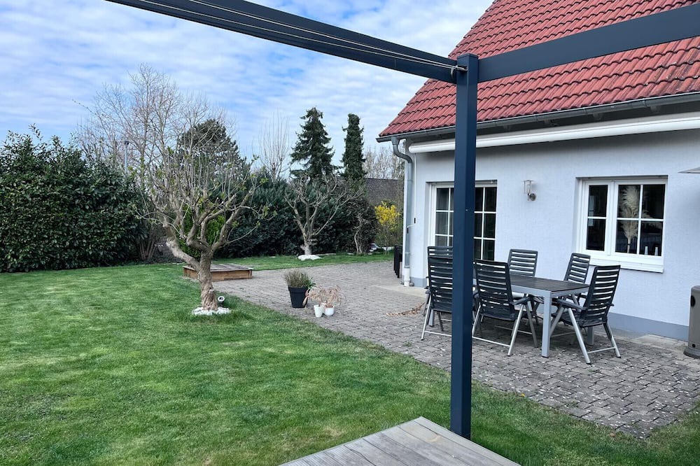 Weissenburg in Bayern House | Holiday Home 'Schnürleinsmühle' with Private Pool, Private Terrace and Wi-Fi