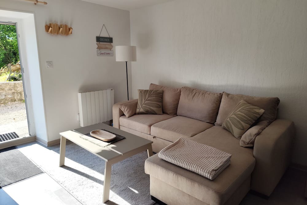 Paroisse Notre-Dame Apartment | Apartment 'Le Maé' with Wi-Fi