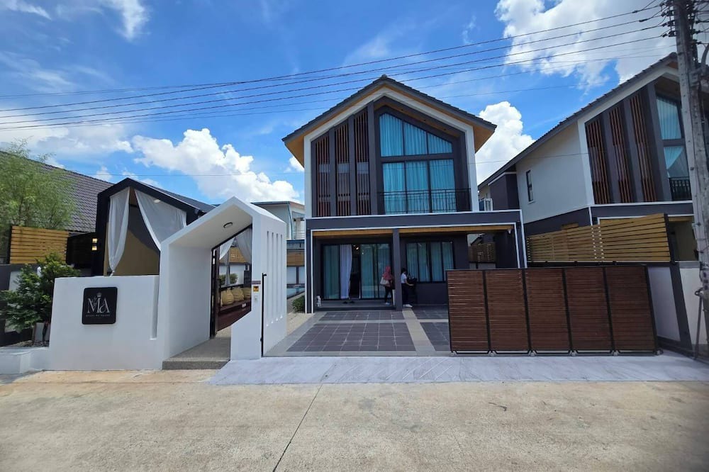 Khlong Hae Villa | Queen Ma Pool Villa