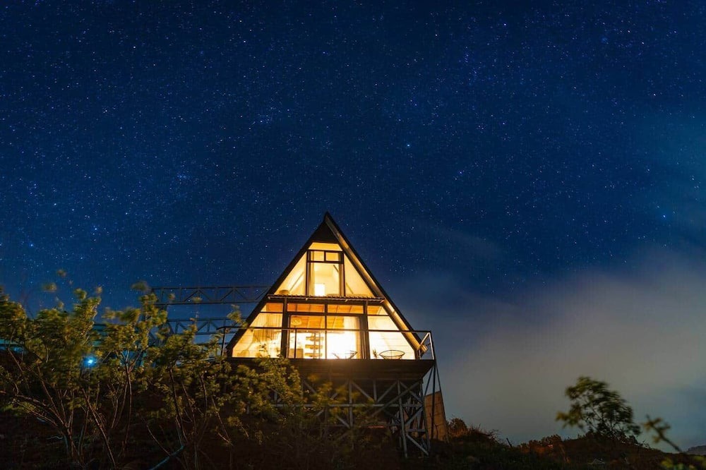 Sierra Ski Chalet | A-Frame House - Monteverde