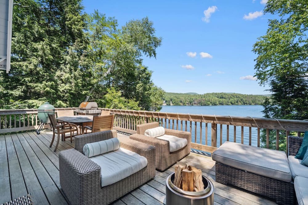 New Durham House | Lake Front Cabin with Private Dock & Amazing Views