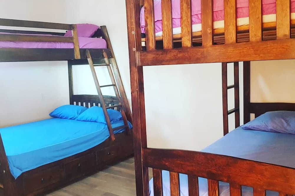 Iztapa Ski Chalet | "Villa Patty" Iztapa, Monterrico - 4 bedrooms, 4 bathrooms, 20 guests.