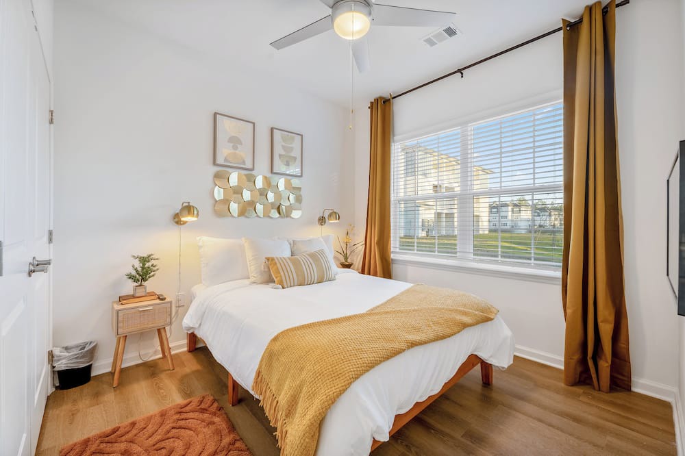 Yulee Apartment | Luxurious Apartments - Pool Gym Bikes