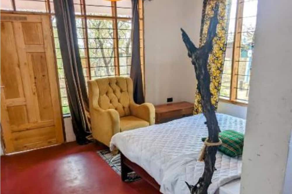 Mikumi House | Double G safaris and Camp Mikumi - Superior Single Room 5