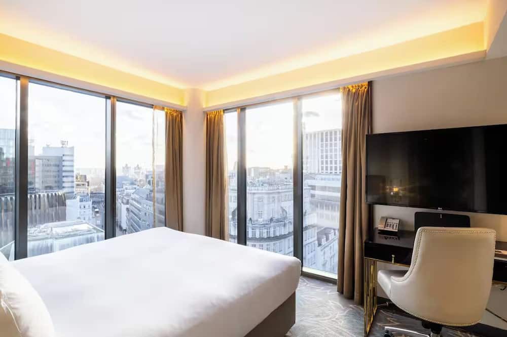 Portsoken Hotel | Easy Access to London’s Best from a Relaxed Central Space—St. Botolph Views!