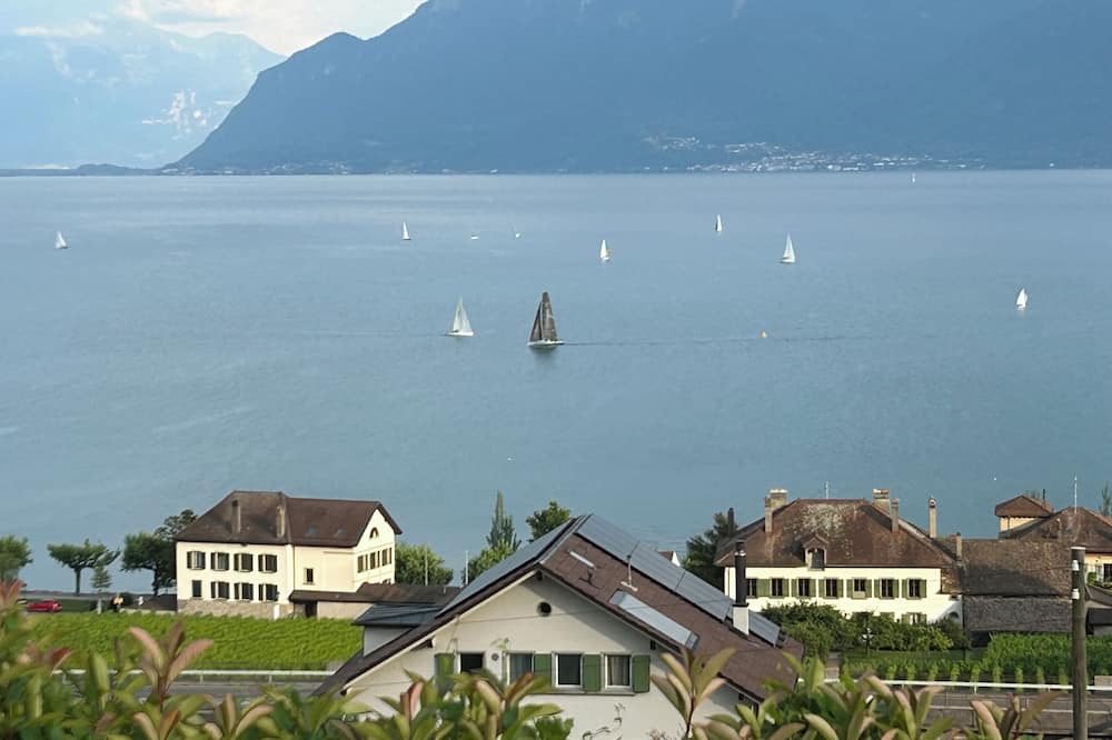 Cully Apartment | Superb apartment in Cully with lake view.