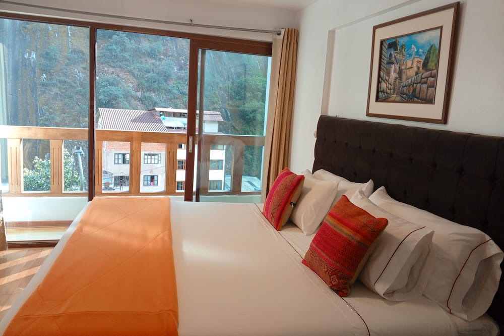 Aguas Calientes Hotel | THE QUETZAL MACHUPICCHU