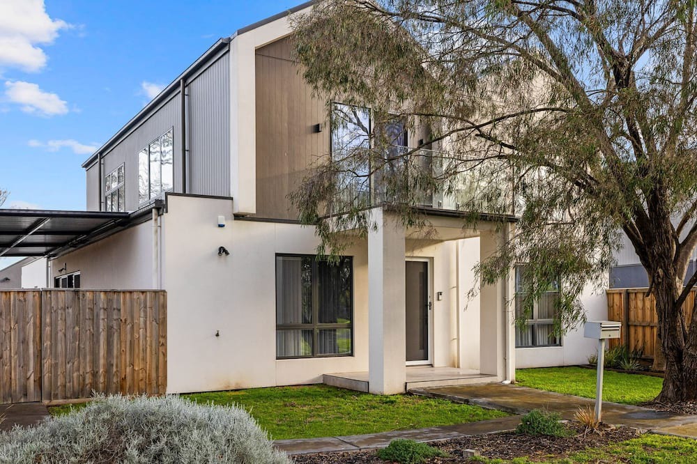 Rhyll House | Rhyll View in Rhyll township