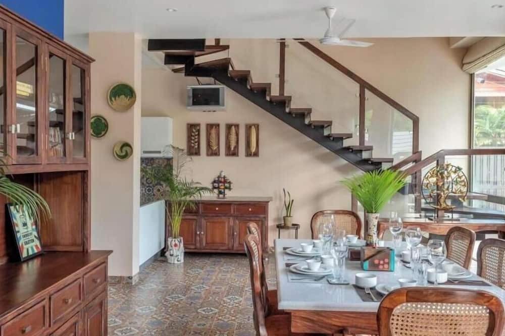 Nerul Villa | Euphoria Villa in Nerul by Dia