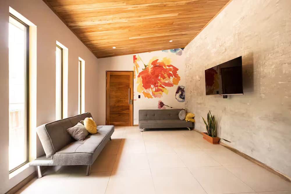 Monteverde Cabin | Gamai Full House