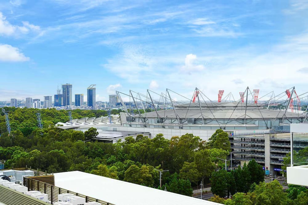 Lidcombe Apartment | MetawiseBnB Executive 2-Bedroom Stadium View Apartment W Parking