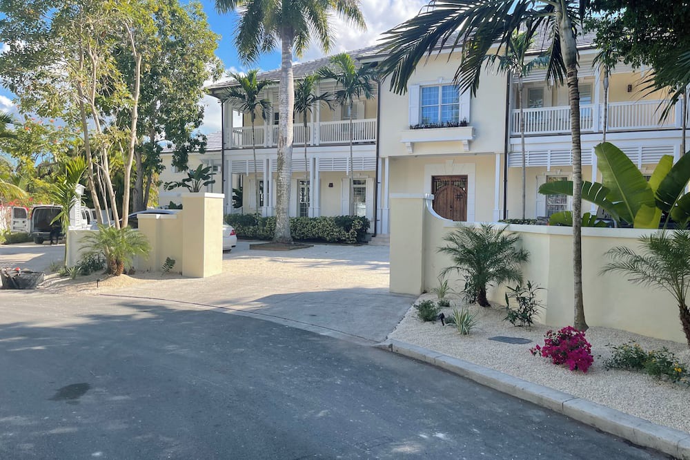 Lyford Cay Villa | Hidden gem in gated community of Islands Old Fort Bay