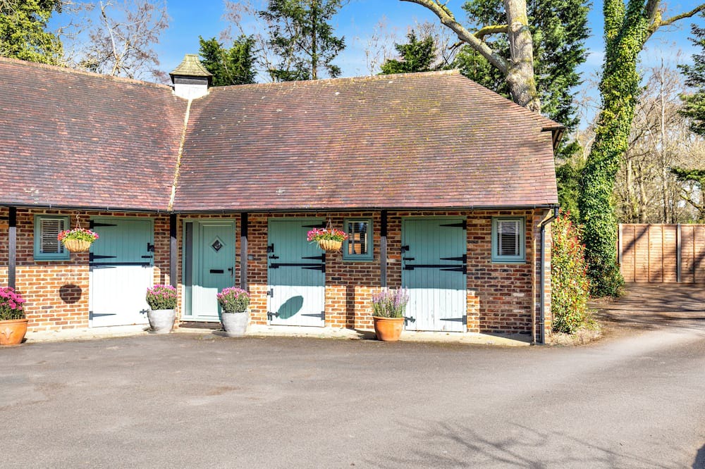 Liphook House | Countryside Retreat on Surrey/Hampshire Border