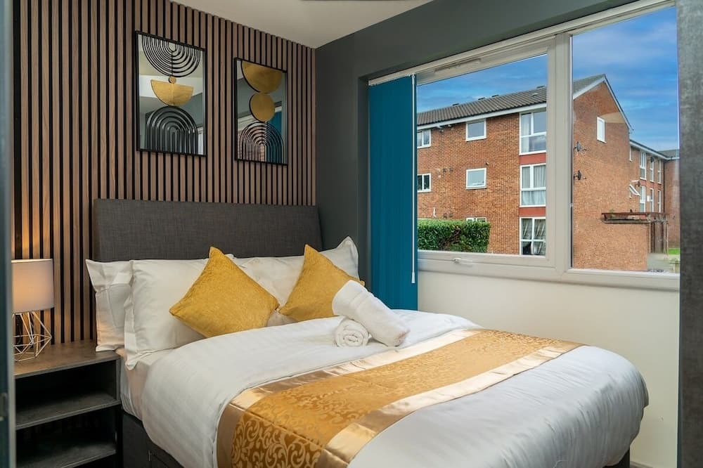 Wealdstone Apartment | Spacious 2 Bedroom Home in Harrow | Free Parking