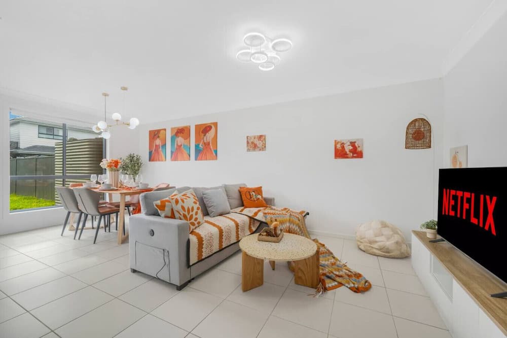 Werrington Apartment | Quiet and Cozy 4 Bedrooms in Werrington