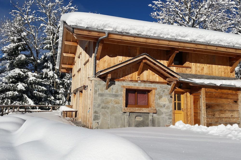Morzine Ski Chalet | Morzine: panoramic, south-facing, comfortable chalet