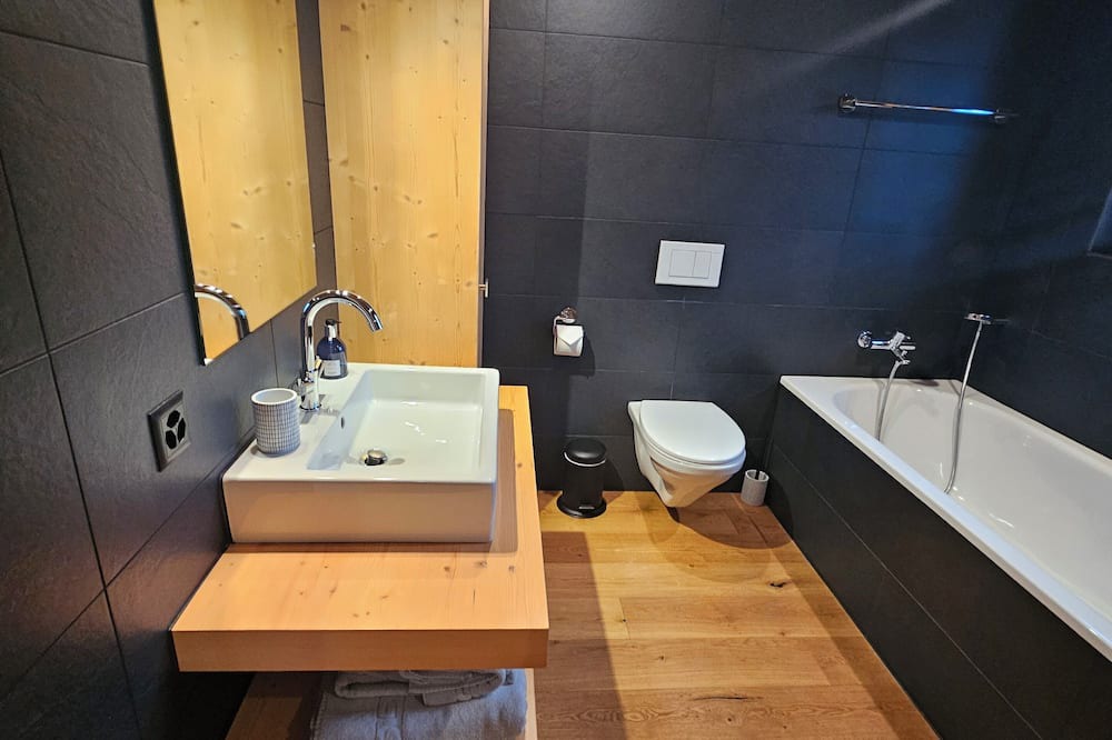 Gsteig Apartment | Vacation apartment in Gsteig (near Gstaad), mid-December 2025 to mid-March 2026!