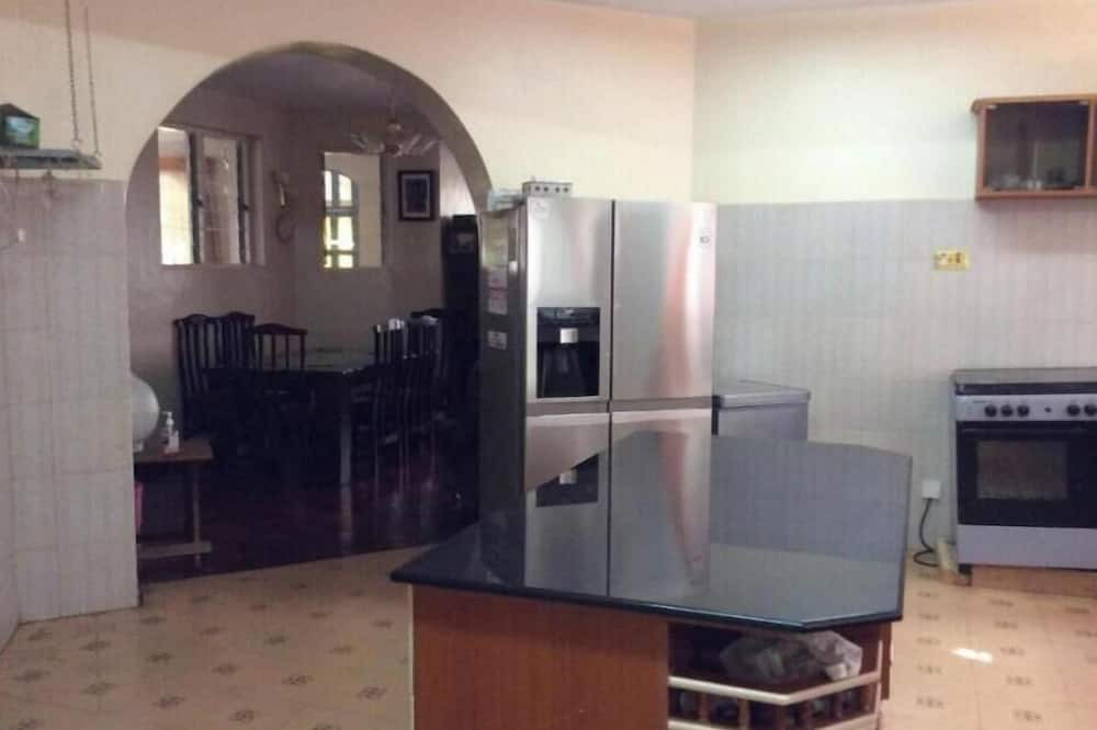 Naro Moru Apartment | Tranquil Homestays