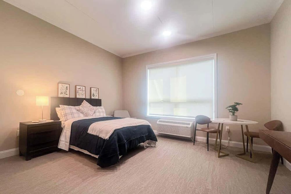 Morgan Apartment | 412 Modern Brand New Studio Apartment