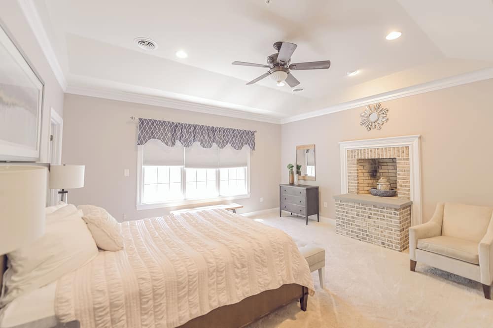Boring House | Charming 7-bedroom house near Reisterstown