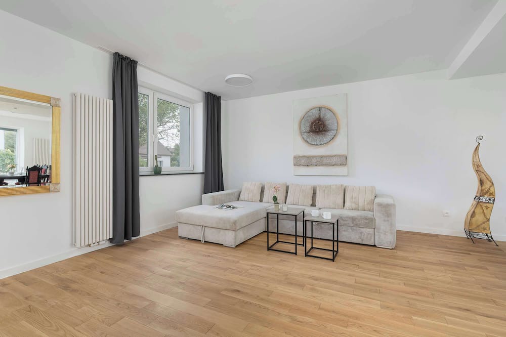 Swoszowice House | Siarczana 10 Cracow | Charming 3-Bedroom House | Cozy Terrace