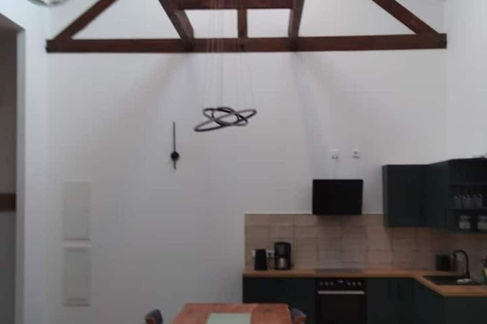 Stahnsdorf Apartment | Attic loft