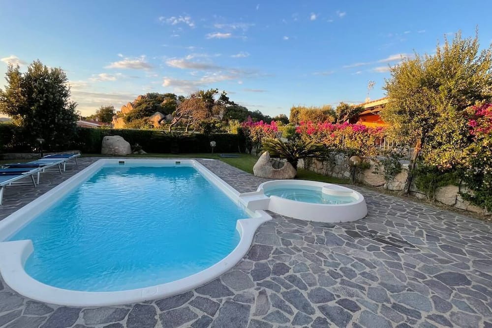 Rena Majore Villa | RENA MAJORE EXCLUSIVE VILLA WITH PRIVATE POOL AND MEDITERRANEAN GARDEN