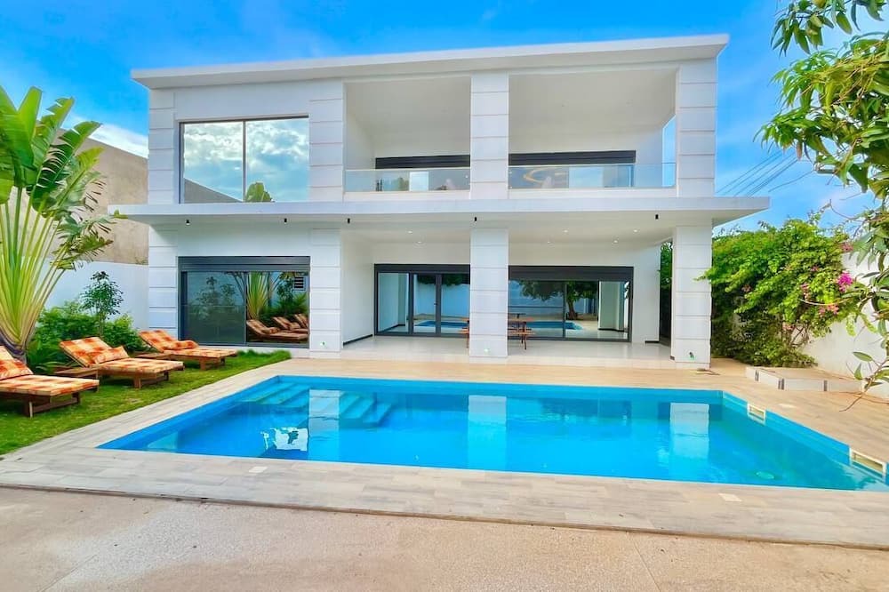 La Somone Villa | Senegal Soul Villa - Pool + Culture + Music Vibes