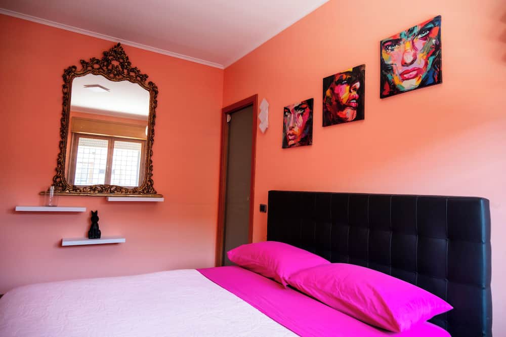 Quartiere XXIII Alessandrino Apartment | LtPanella Jacqueline