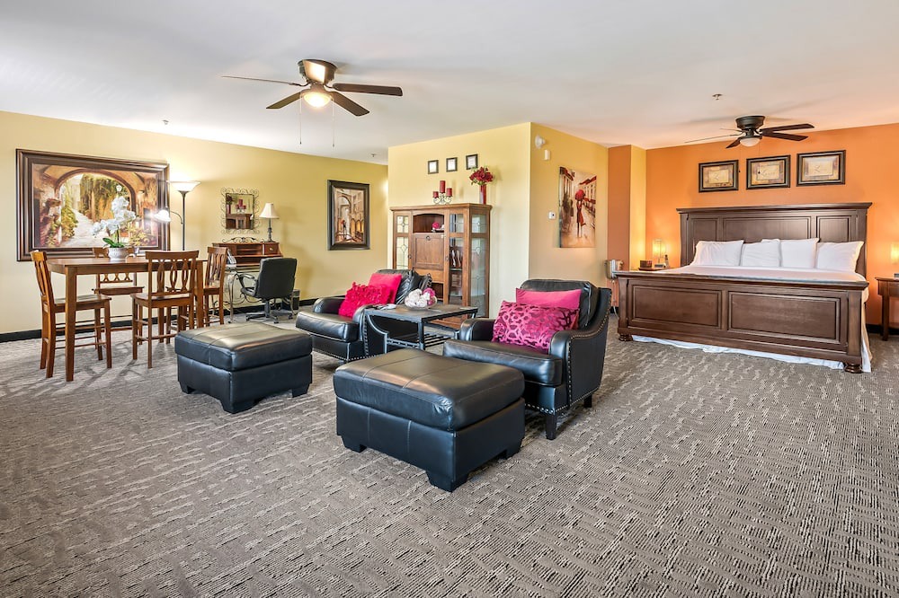 Crawfordville Hotel | Bridal Elegance Awaits – Romantic Suite at Wildwood Inn, Crawfordville