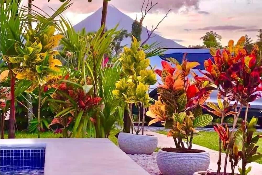 Penas Blancas Cabin | Luxury Stay+Pool+WiFi+AC+Volcano View@La Fortuna!